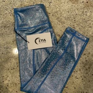 ZYIA Active Mermaid Shiny Blue Light N Tight Crop Legging (girls 8-9)